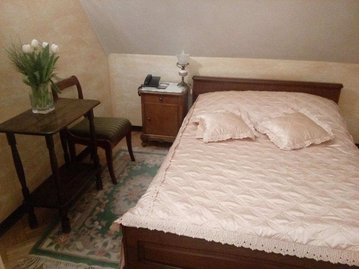 Dwor Anna Bed & Breakfast Ciecierzyn Exterior photo